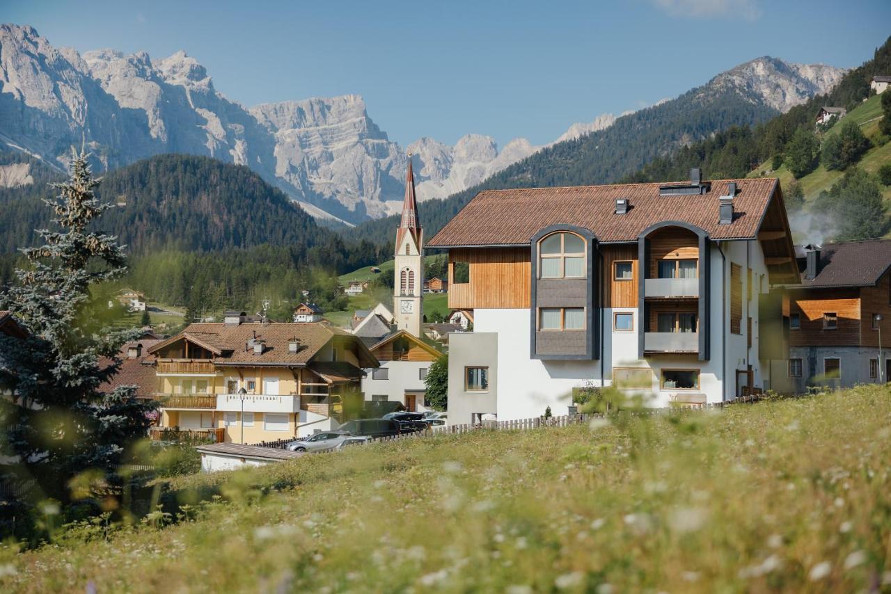 Berghotel Sanvi San Martino in Badia Εξωτερικό φωτογραφία