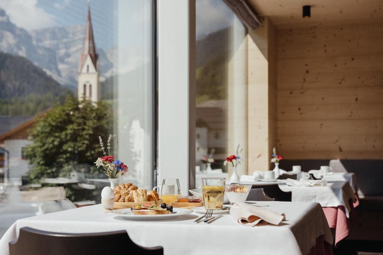 Berghotel Sanvi San Martino in Badia Εξωτερικό φωτογραφία